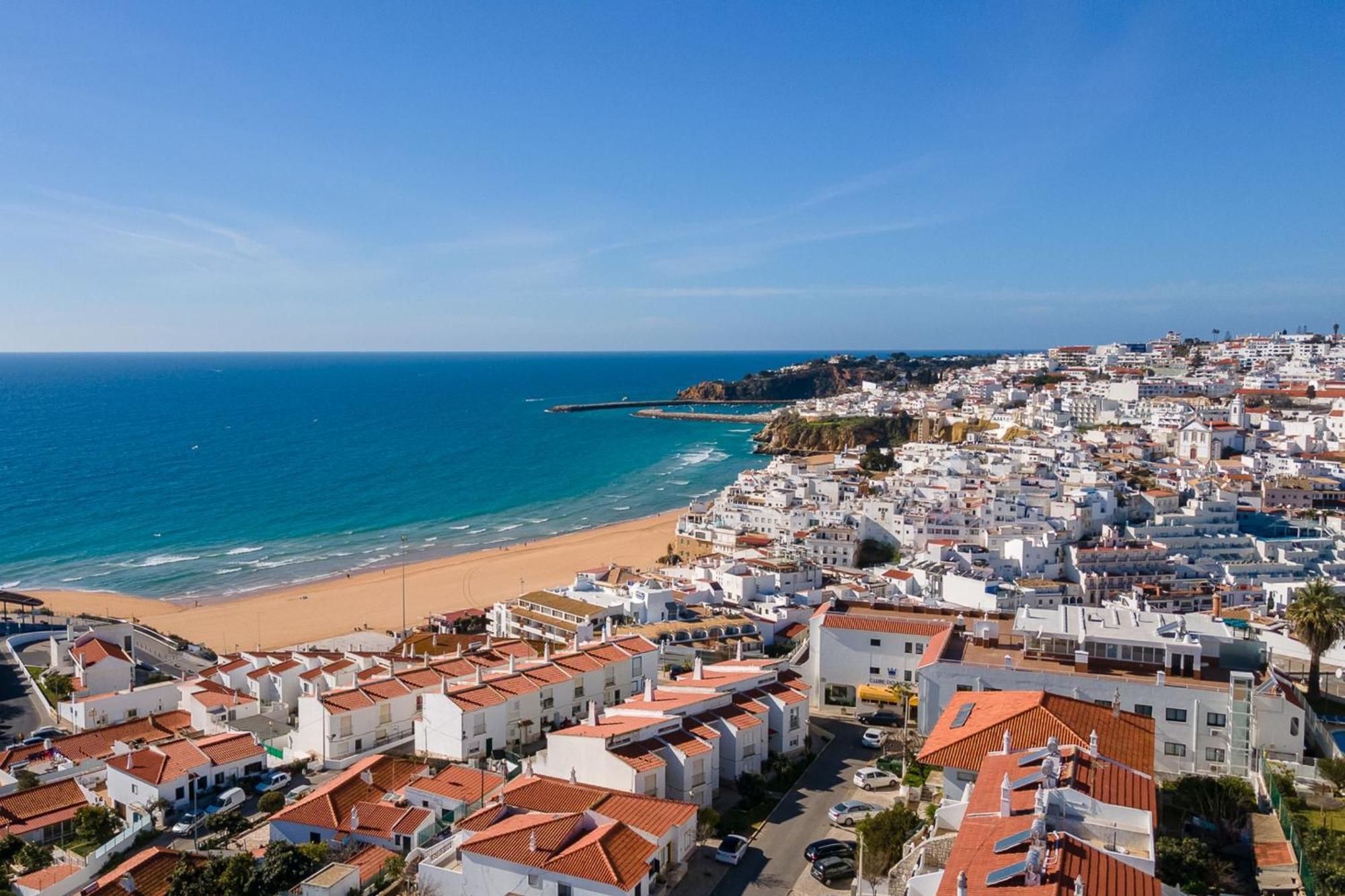 Typical T2 In Albufeira W/ Balcony By Lovelystay 外观 照片